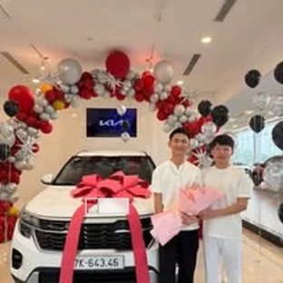 Hoạt động tư vấn và giao xe Kia tại Nghệ An 2