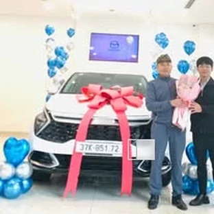 Hoạt động tư vấn và giao xe Kia tại Nghệ An 6